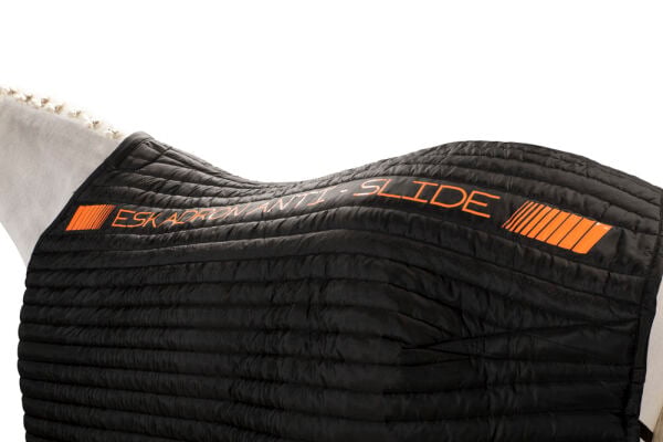 Eskadron Anti Slip Ahır Blanketi (200gr)